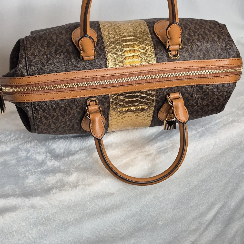 Michael Kors nwt elegant